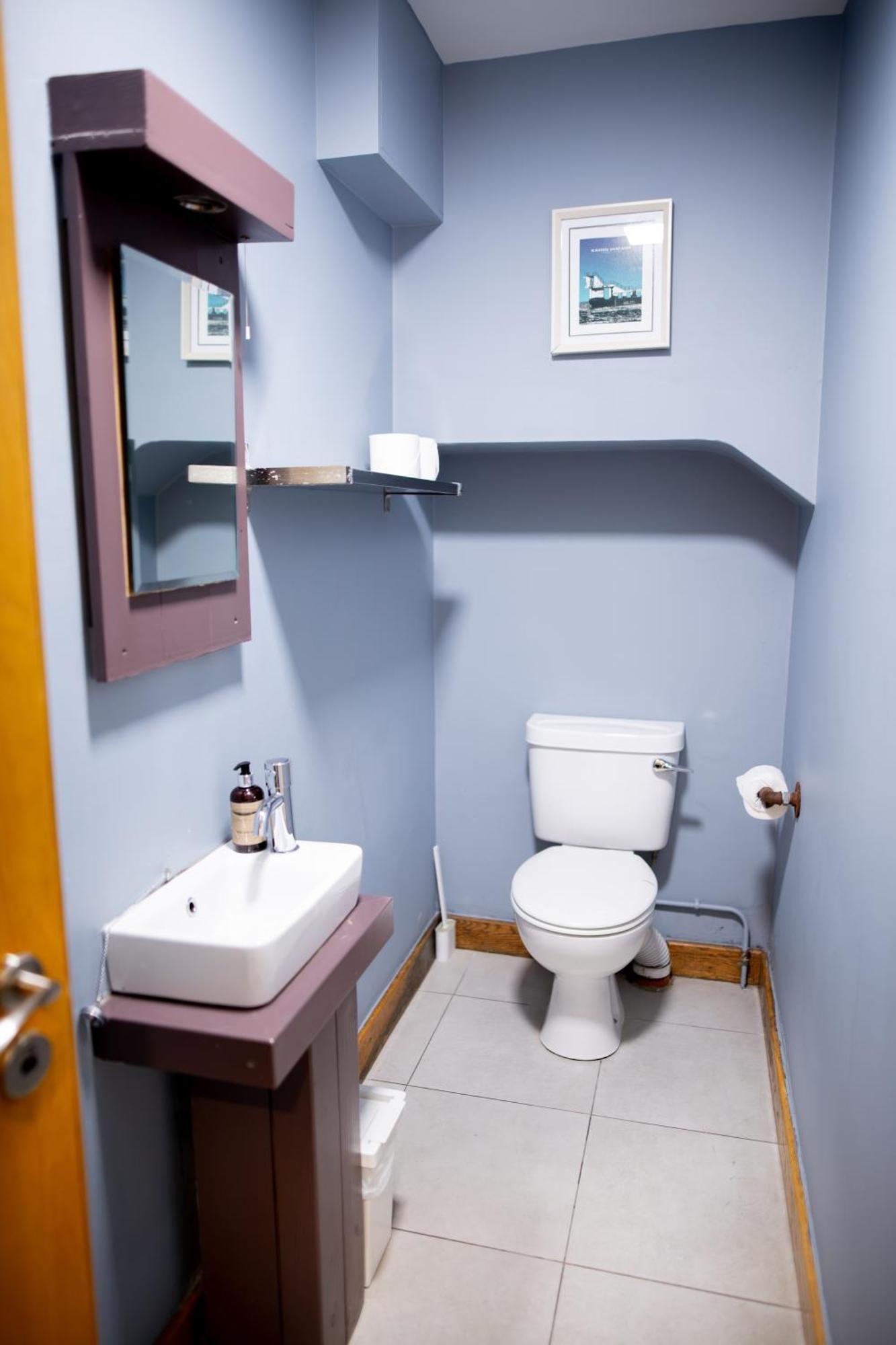 The Nest Boutique Hostel Galway Exterior photo